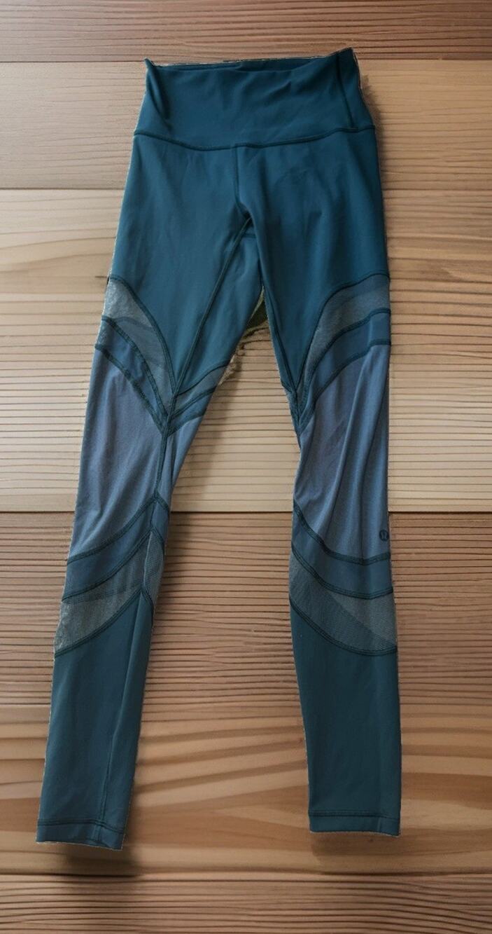 Lululemon “Seek The Heat” Tight Legging Green Jasper Mesh Cutouts Women’s 4